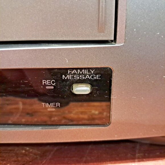 JVC  Video Cassette Recorder HR-J200U 4 Heads-With  Remote - Picture 10 of 15